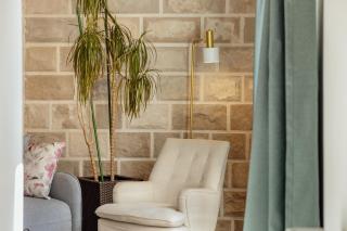 Stylish Mini-House with Garden & Beach - 4