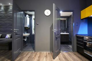 Central Location Yellow-Black Apartment - 9