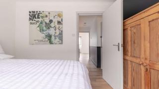 One Bed Top Floor, Brand New, Central Old Town - Hastings - 7