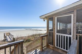 1589 E Ashley Wayward Whims Oceanfront Classic Folly Cottage - Folly Beach - 4