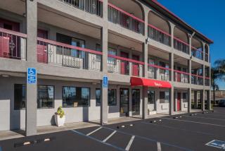 Red Roof Inn Stockton - Stockton - 9