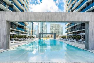 Luxurious Condo in Heart of Brickell - Miami - 1