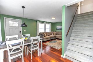 *NEW* Beautiful 3 floor Townhome with Sauna - Manchester - 8