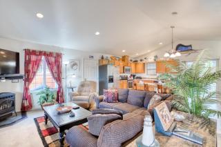 Rockaway Retreat - Meredith Lodging - Rockaway Beach - 3
