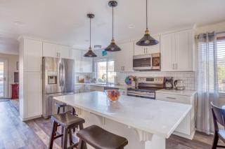 Bayside Bungalow - Meredith Lodging - Nehalem - 2
