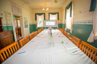 Abernethy House & Cottage - 1