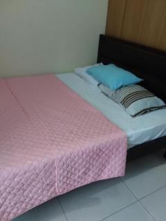 Condo at Shell Residences - Manila - 3