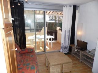 Appartement cosy 2 pièces cabine, 2 terrasses, parking, à 140m de la plage ! - FR-1-326-538 - Marseillan - 0