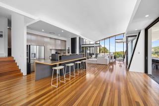 Luxury & Breathtaking Views for Families - 1