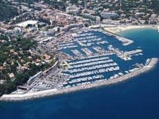 Studio climatisé avec coin nuit et terrasse plein Sud, 10 m², parking inclus - FR-1-100-194 - Cavalaire-sur-Mer - 3