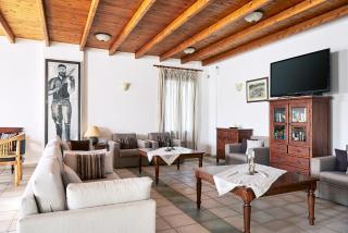 Eva Suites & Apartments - Agia Marina Nea Kydonias - 1