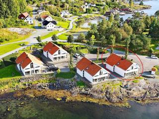 Five-Bedroom Holiday home in Jelsa 1 - Jelsa - 0