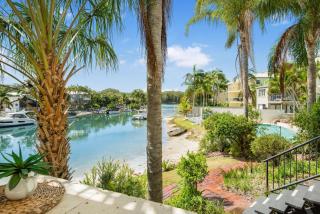 1 St Tropez - Noosa Heads - 2