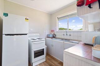 Hop Skip Cottage - Augusta - 8