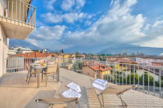 Casa Palmaverde Few Min From Lake - Happy Rentals - Riva del Garda - 0