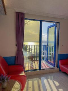 Golden Coast 36 - Sea View B&B - 1