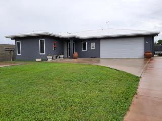 Room in Guest room - Cozy Room with Separate Entrance and Ensuit Bathroom - Atherton - 0