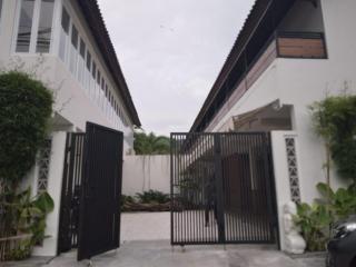 Roots Hotel Senggigi - 3