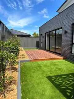 Grantville’s Grand Getaway - 2