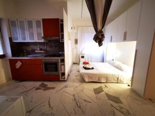 Rouge Studio - 10 min from Vatican - 1