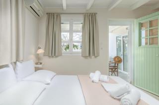 Lina and Babis' Home - Adamantas - 0