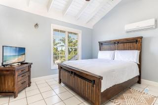 Bright and Roomie Bottle Creek Apartments - 6