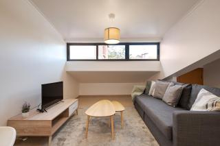 Santos Gem IV - Central Studio - Work-Friendly - Lisbon - 1