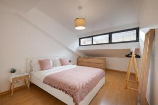 Santos Gem IV - Central Studio - Work-Friendly - Lisbon - 0