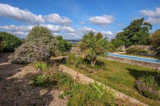 The Beach House-Devon- On the beach- sleeps 20 - 2