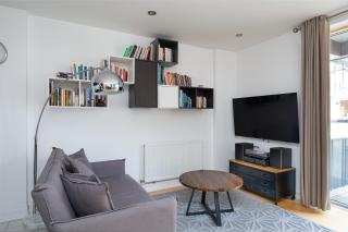 D8 - Canal View Apartment - 2