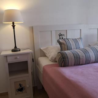 Gutshof Ferienwohnung in Seenähe - 1