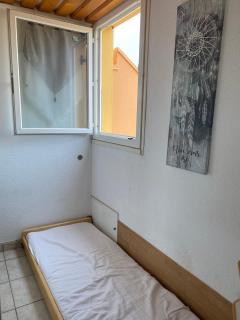 Joli appartement mezzanine avec parking et wifi La Roquille - 2