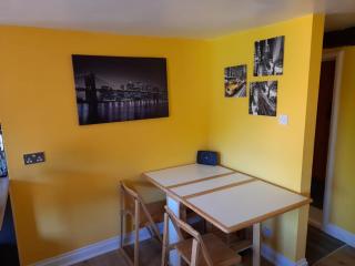 Entire Loddon Apartment - Loddon - 4