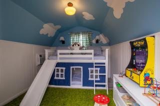 Blue Valley Inn - Hot Tub & Spacious Play Area! - Knoxville - 9