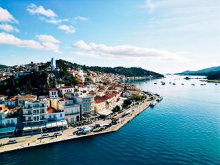 The Manessi City Boutique Hotel - Poros - 4