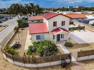 New listing 2 storey villa, Peaceful location. Close to beaches - Palm-Eagle Beach - 7