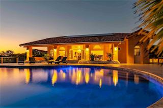 Villa Magic Time - Oceanfront - Willibrordus - 0