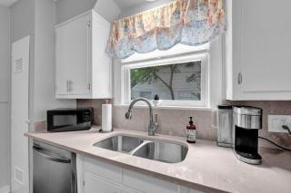 High Point Terrace Bungalow - 9