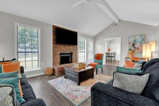Glamorous 3BR 2BA house w/ large fenced backyard - Memphis - 8