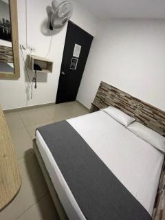 Hotel Select Medellin - 8