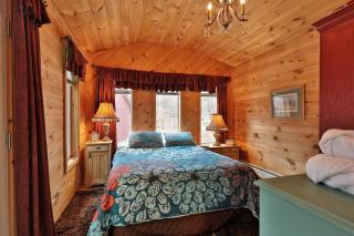 The Tanglewood Lodge- Amazing Ski Home for Groups, Hot Tub, Close to Killington Resort! home - 7