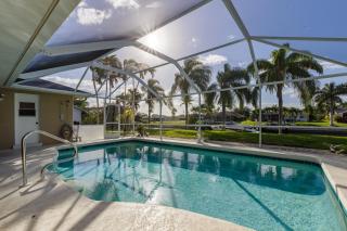Gulf Access, Sleeps 14 - Calusa Paradise - Cape Coral - 1