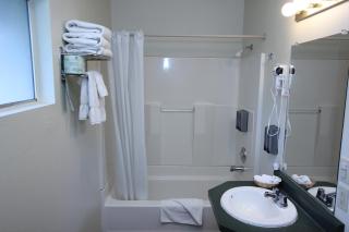 Oakhurst Lodge - Oakhurst - 6