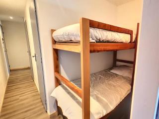 Bel appartement rénové 2 pièces + cabine, 6 pers, balcon, piscine, skis aux pieds - FR-1-267-247 - Villarembert - 3