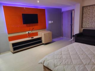 The Grand Takshak Hotel - 5