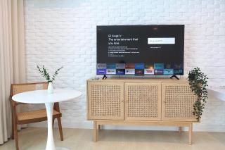 Beachfront Deluxe pool access room one-minute walk to Wonnapha beach FREE DISNEY PLUS - Bangsaen - 4