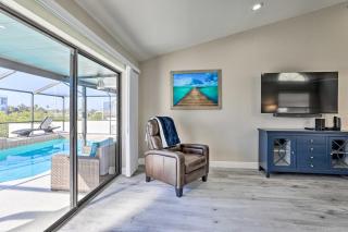 Private Dock and Saltwater Pool Apollo Beach House - 5