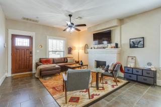 Chic Lawton Home, 5 Mins to Fort Sill! - Lawton - 5