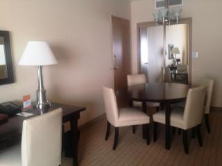 Anaheim Majestic Garden Hotel - Anaheim - 9