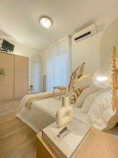 Americana Beach House - 1